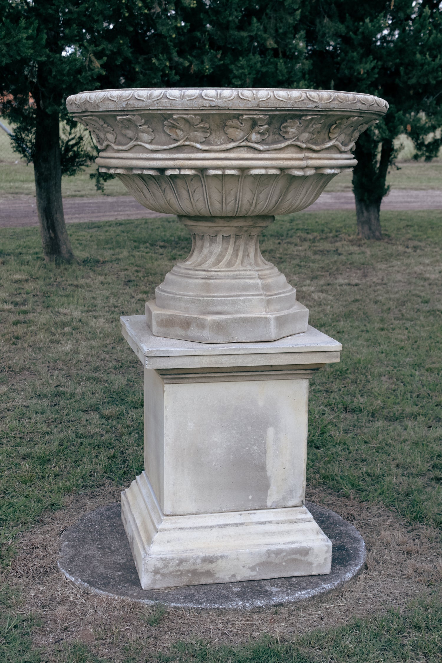 Urns & Planters